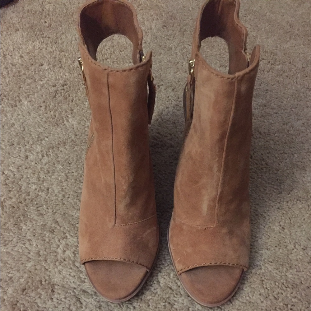 Gianni Bini heel sandals Size 8